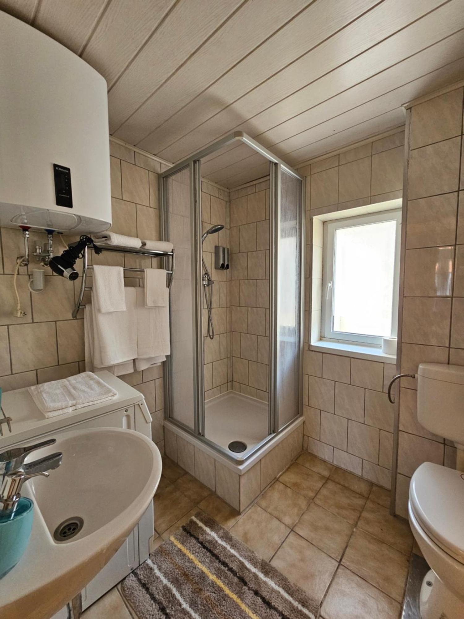 Ferienwohnung In Stadtroda Экстерьер фото